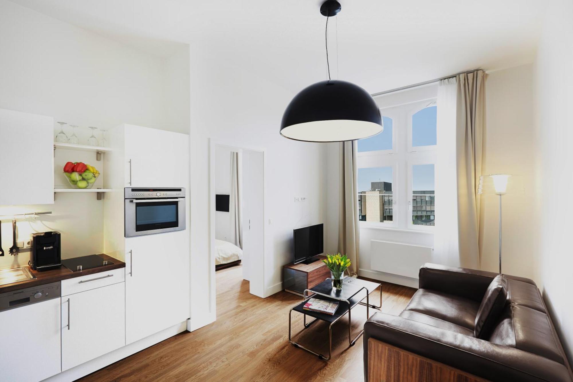 The Red - Living Suites By The Rhine, Dusseldorf